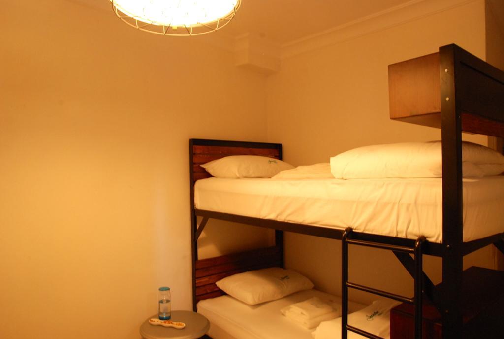Jumba Hostel Istanbul Exterior photo